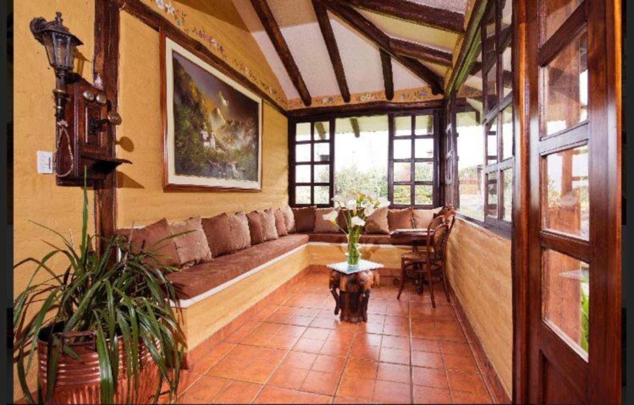Villa Hacienda El Rejo Machachi Esterno foto